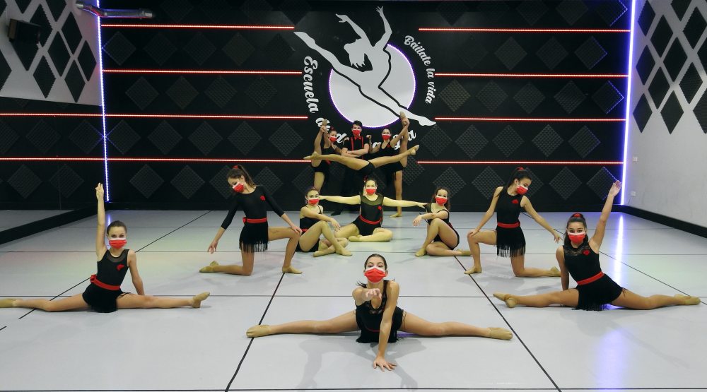 Danza Lía, elegida mejor academia de España de danza libre